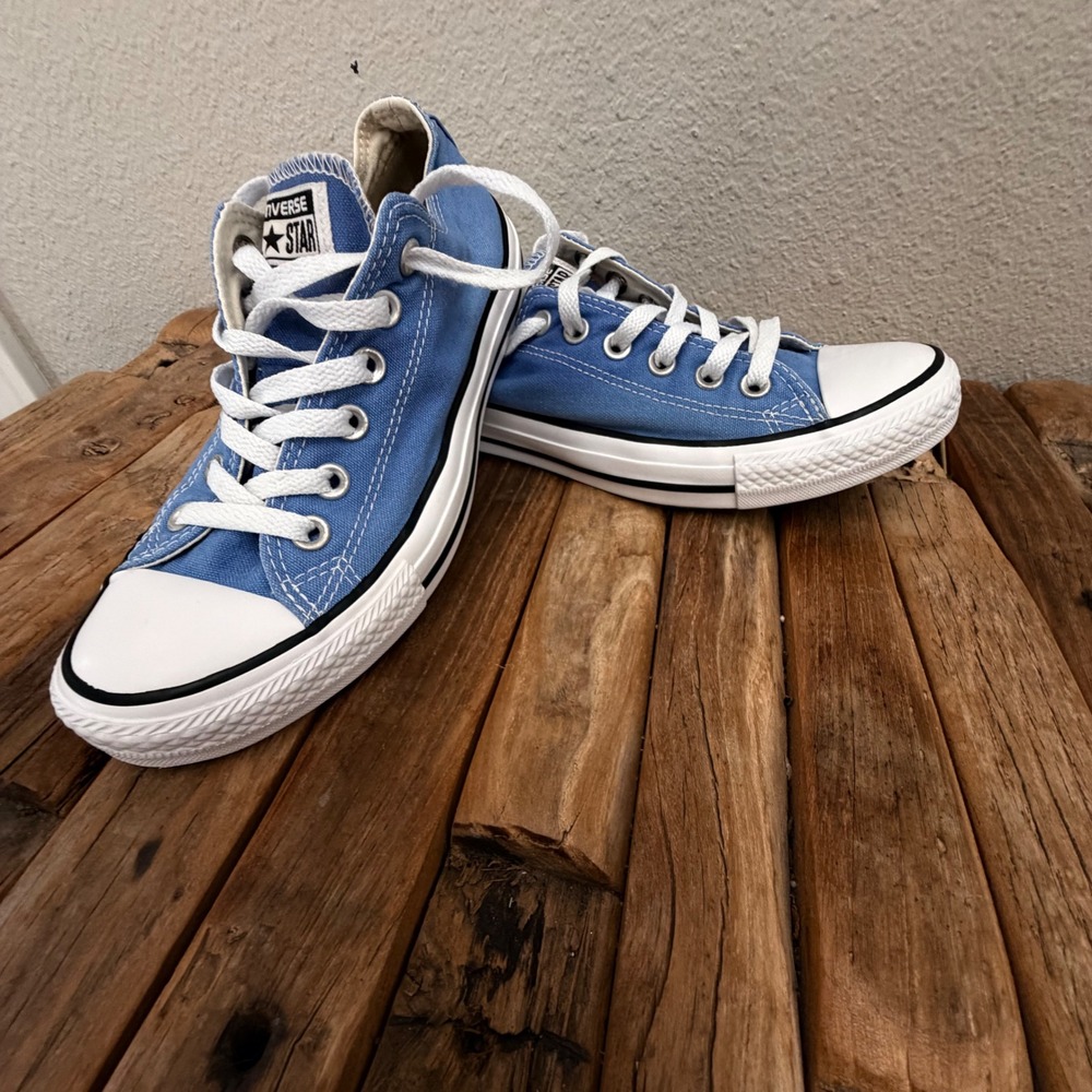 Converse Chuck Taylor All Star Low Top 7 Blue Canvas Sneakers 136564F